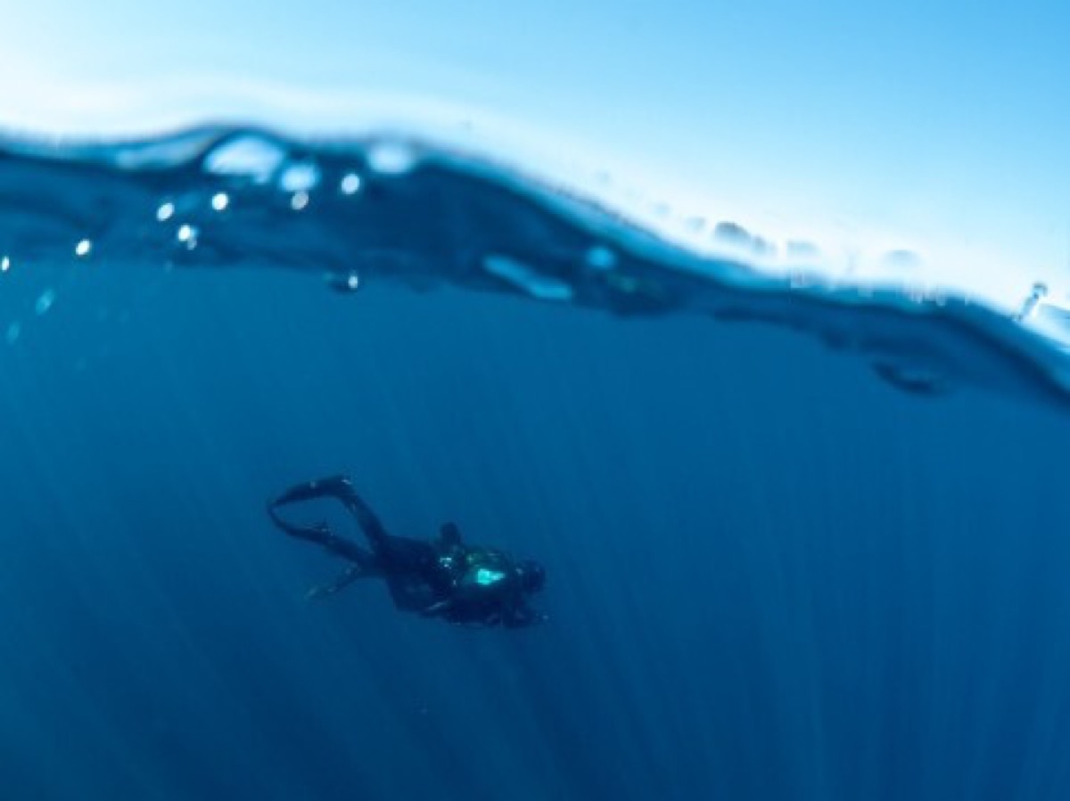 Plongeur en formation avec le Salamandre